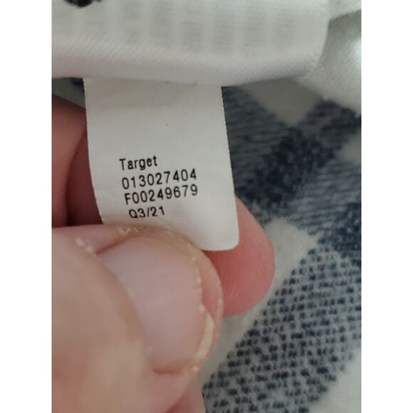 Universal Thread Women's Plaid Cream Button Down Shirt - Picture 7 of 12